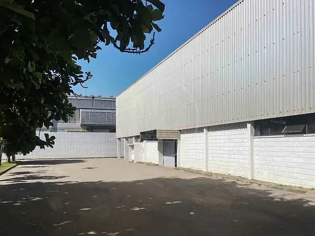 Galpão / Barracão com 11939m², para alugar, no bairro Alphaville Empresarial em Barueri
