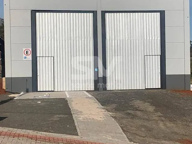 Galpão / Barracão com 360m², à venda, no bairro Trevo em Chapecó