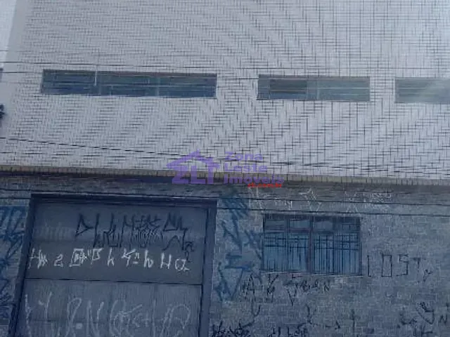 Galpão / Barracão com 230m², para alugar, no bairro Vila Invernada em São Paulo