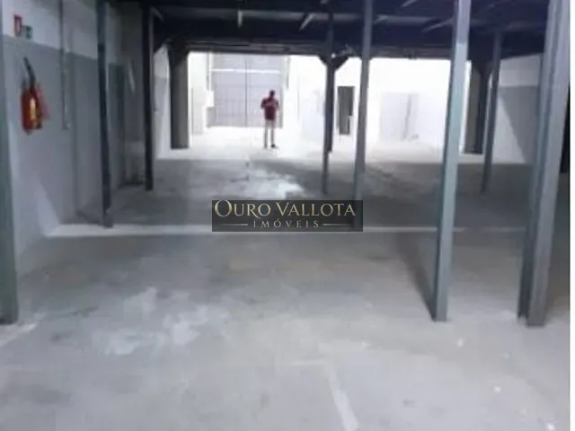 Galpão / Barracão com 520m², para alugar, no bairro Vila Bertioga em São Paulo