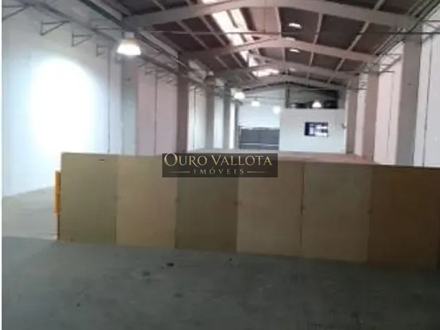 Galpão / Barracão com 520m², para alugar, no bairro Vila Bertioga em São Paulo