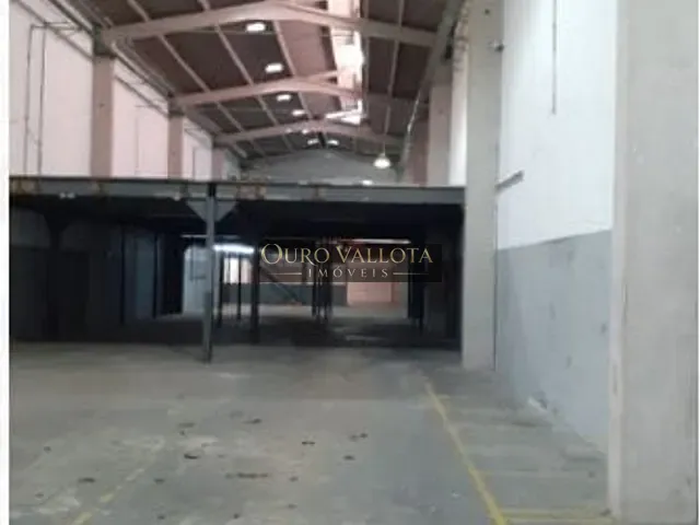 Galpão / Barracão com 520m², para alugar, no bairro Vila Bertioga em São Paulo