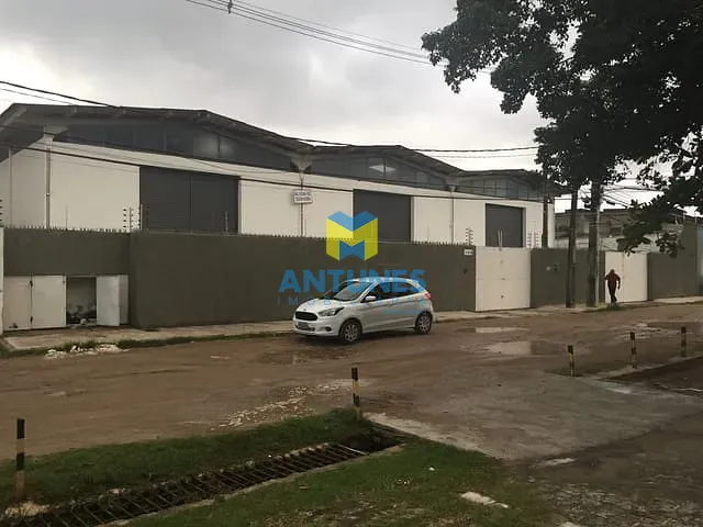 Galpão / Barracão para alugar, no bairro Imbiribeira em Recife