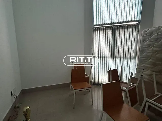 Galpão / Barracão com 300m², à venda, no bairro Jardim Paulicéia em Campinas