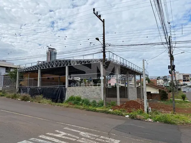 Galpão / Barracão para alugar, no bairro Cristo Rei em Chapecó