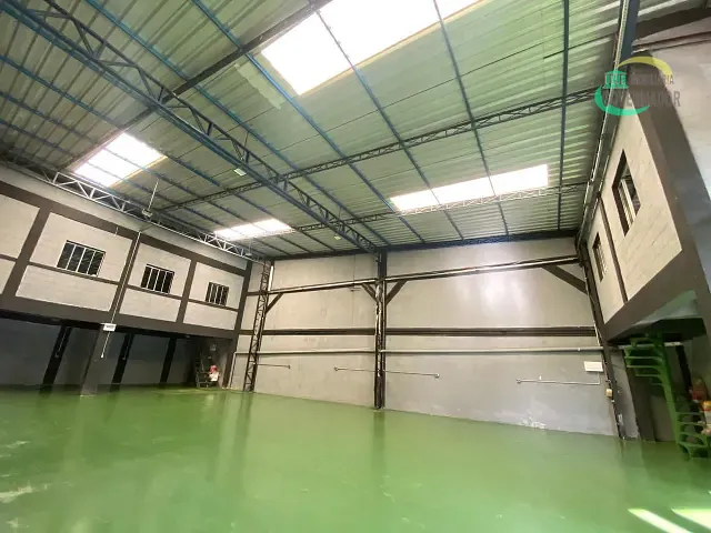 Galpão / Barracão com 340m², para alugar, no bairro Jardim Ouro Preto em Campinas