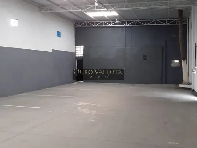 Galpão / Barracão com 250m², para alugar, no bairro Parque da Vila Prudente em São Paulo