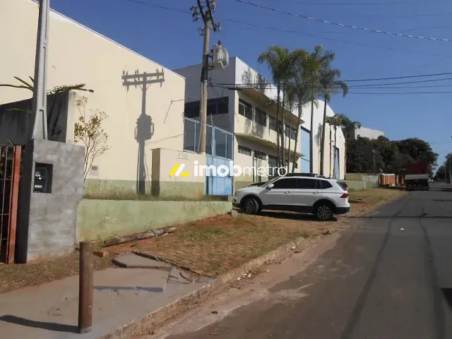 Galpão / Barracão com 3988m², à venda ou para alugar, no bairro Jardim São Gonçalo em Campinas