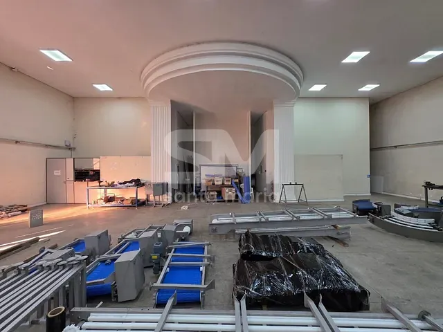 Galpão / Barracão com 5130m², à venda, no bairro Trevo em Chapecó