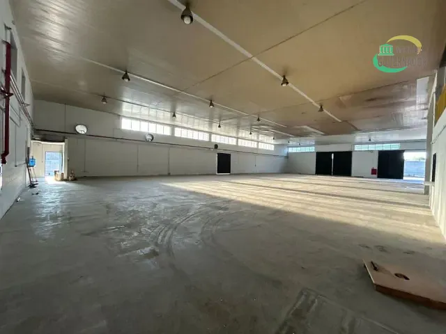Galpão / Barracão com 2885m², para alugar, no bairro Parque Santa Bárbara em Campinas