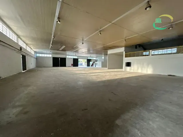 Galpão / Barracão com 2885m², para alugar, no bairro Parque Santa Bárbara em Campinas