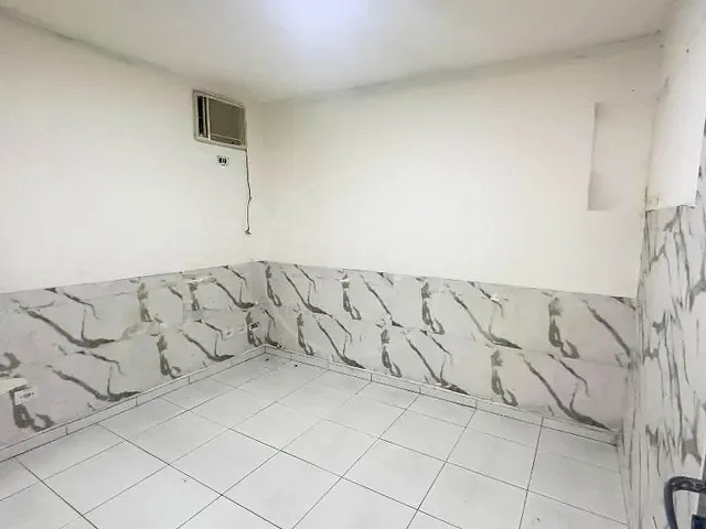 Galpão / Barracão com 300m², para alugar, no bairro Jardim Angela em São Paulo