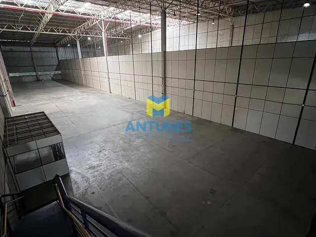 Galpão / Barracão com 1735m², para alugar, no bairro Prazeres em Jaboatão dos Guararapes