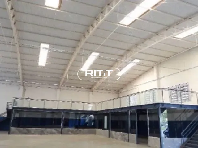 Galpão / Barracão com 1177m², para alugar, no bairro Macuco em Valinhos