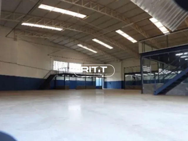 Galpão / Barracão com 1177m², para alugar, no bairro Macuco em Valinhos
