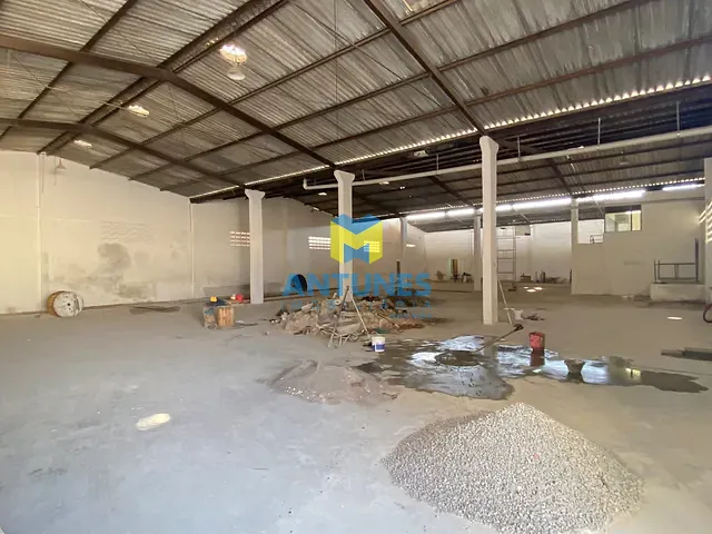Galpão / Barracão com 1250m², para alugar, no bairro Imbiribeira em Recife