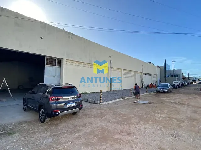 Galpão / Barracão com 1250m², para alugar, no bairro Imbiribeira em Recife
