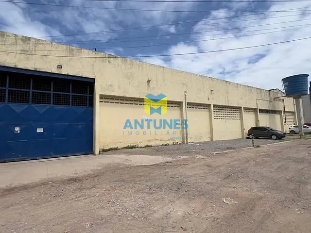 Galpão / Barracão com 1250m², para alugar, no bairro Imbiribeira em Recife