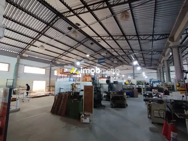 Galpão / Barracão com 3000m², à venda ou para alugar, no bairro Chácaras Campos dos Amarais em Campinas