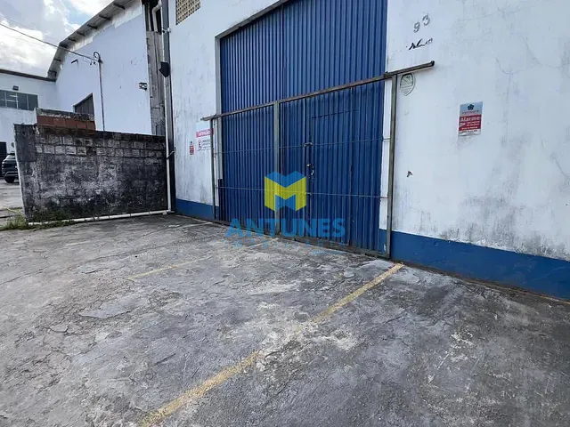 Galpão / Barracão com 170m², para alugar, no bairro Jardim Jordão em Jaboatão dos Guararapes