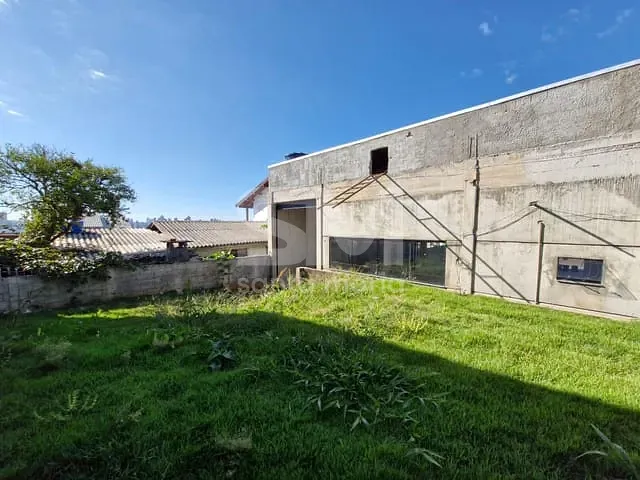 Galpão / Barracão com 393m², para alugar, no bairro São Cristóvão em Chapecó