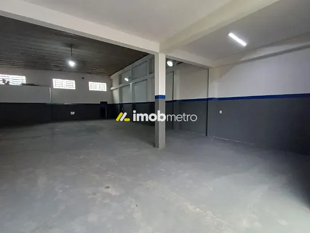 Galpão / Barracão com 273m², para alugar, no bairro Vila Mimosa em Campinas