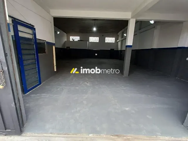 Galpão / Barracão com 273m², para alugar, no bairro Vila Mimosa em Campinas