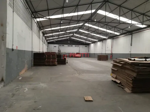 Galpão / Barracão para alugar, no bairro Vila Alvinópolis em São Bernardo do Campo