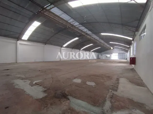 Galpão / Barracão com 1550m², para alugar, no bairro Veraliz em Londrina