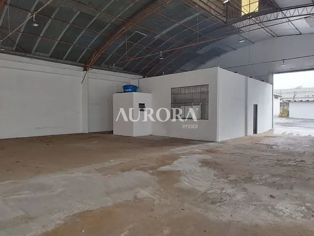 Galpão / Barracão com 1550m², para alugar, no bairro Veraliz em Londrina
