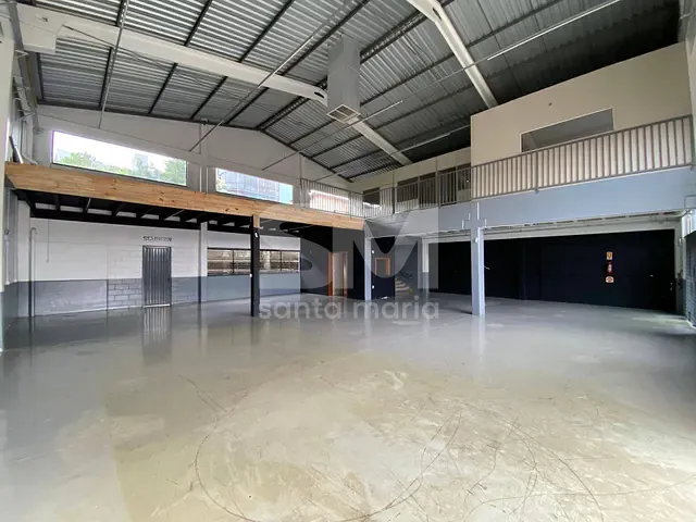 Galpão / Barracão com 390m², para alugar, no bairro São Cristóvão em Chapecó