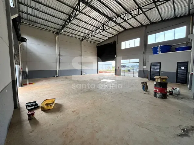 Galpão / Barracão com 360m², para alugar, no bairro Araras em Chapecó