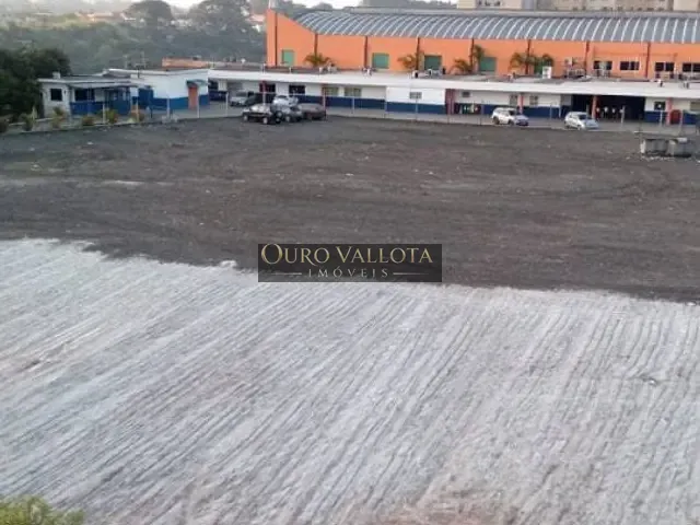 Galpão / Barracão com 5500m², para alugar, no bairro Jardim Helian em São Paulo