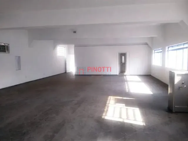Galpão / Barracão à venda ou para alugar, no bairro Centro em São Bernardo do Campo