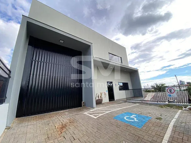 Galpão / Barracão com 266m², para alugar, no bairro Paraíso em Chapecó