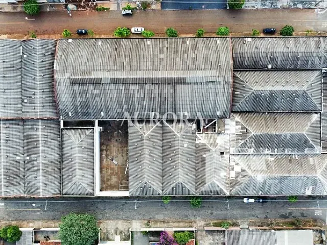 Galpão / Barracão com 7000m², à venda ou para alugar, no bairro Centro em Londrina