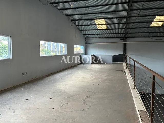 Galpão / Barracão com 455m², para alugar, no bairro Lago Igapó em Londrina