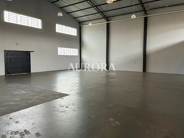 Galpão / Barracão com 455m², para alugar, no bairro Lago Igapó em Londrina