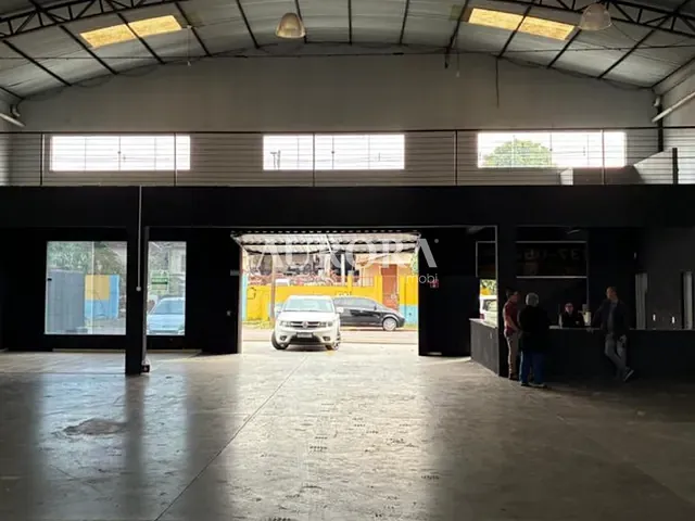 Galpão / Barracão com 455m², para alugar, no bairro Lago Igapó em Londrina