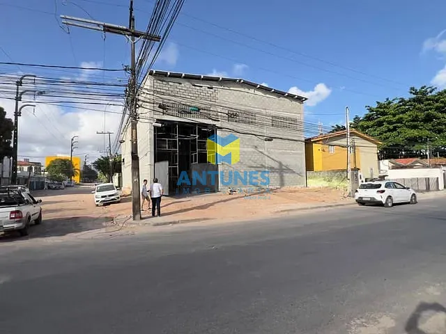 Galpão / Barracão com 405m², para alugar, no bairro Imbiribeira em Recife