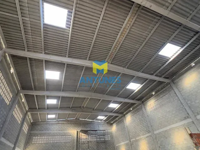 Galpão / Barracão com 405m², para alugar, no bairro Imbiribeira em Recife
