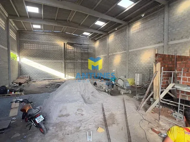 Galpão / Barracão com 405m², para alugar, no bairro Imbiribeira em Recife