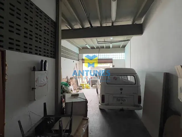 Galpão / Barracão com 240m², para alugar, no bairro Imbiribeira em Recife