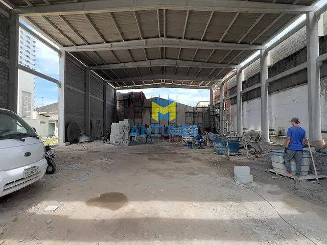 Galpão / Barracão com 580m², para alugar, no bairro Imbiribeira em Recife