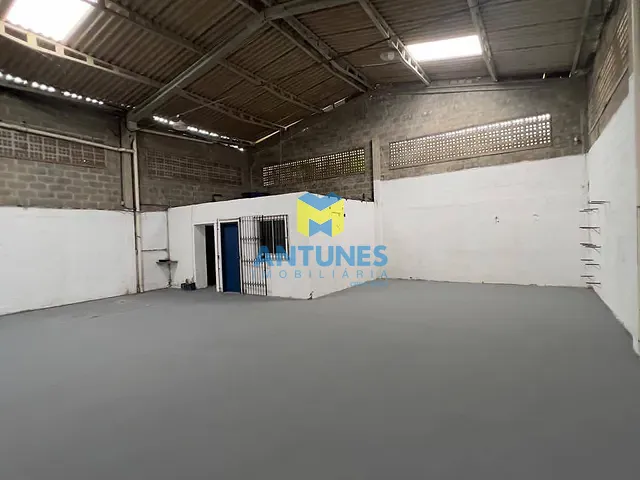 Galpão / Barracão com 300m², para alugar, no bairro Piedade em Jaboatão dos Guararapes