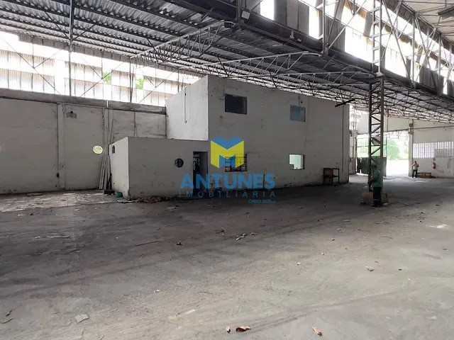 Galpão / Barracão com 2700m², para alugar, no bairro Prazeres em Jaboatão dos Guararapes