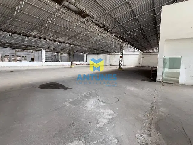 Galpão / Barracão com 2700m², para alugar, no bairro Prazeres em Jaboatão dos Guararapes