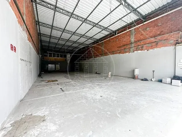 Galpão / Barracão com 500m², para alugar, no bairro Vila Constança em São Paulo