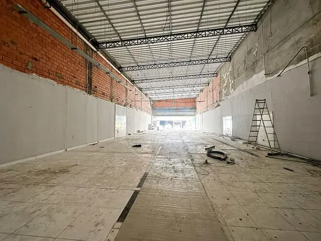 Galpão / Barracão com 500m², para alugar, no bairro Vila Constança em São Paulo