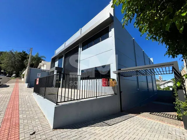 Galpão / Barracão para alugar, no bairro Universitário em Chapecó